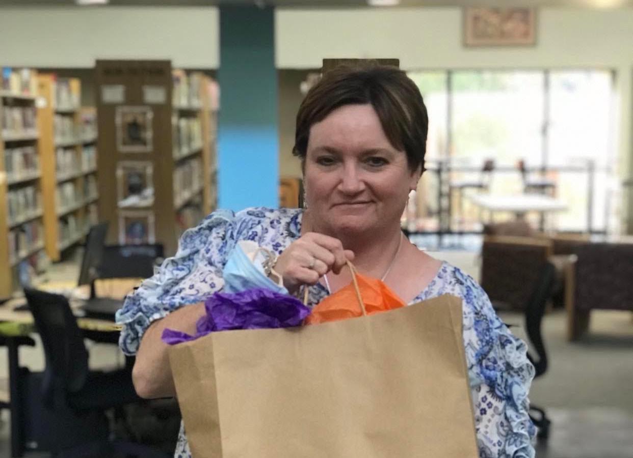 Amanda Briant wins Warren Branch Library’s Murder Mystery Packet