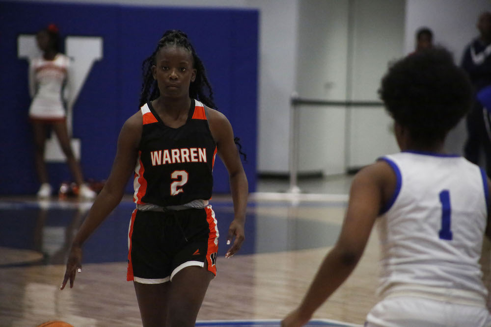 Strong Lady Bulldog team defeats Warren