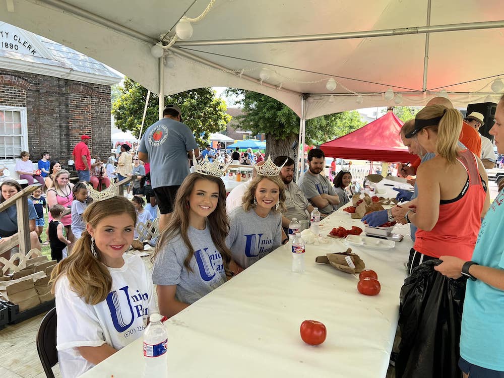 2023 Tomato Packing, Tomato Eating, Salsa Contest, and Little Miss Pink Tomato Pageant results