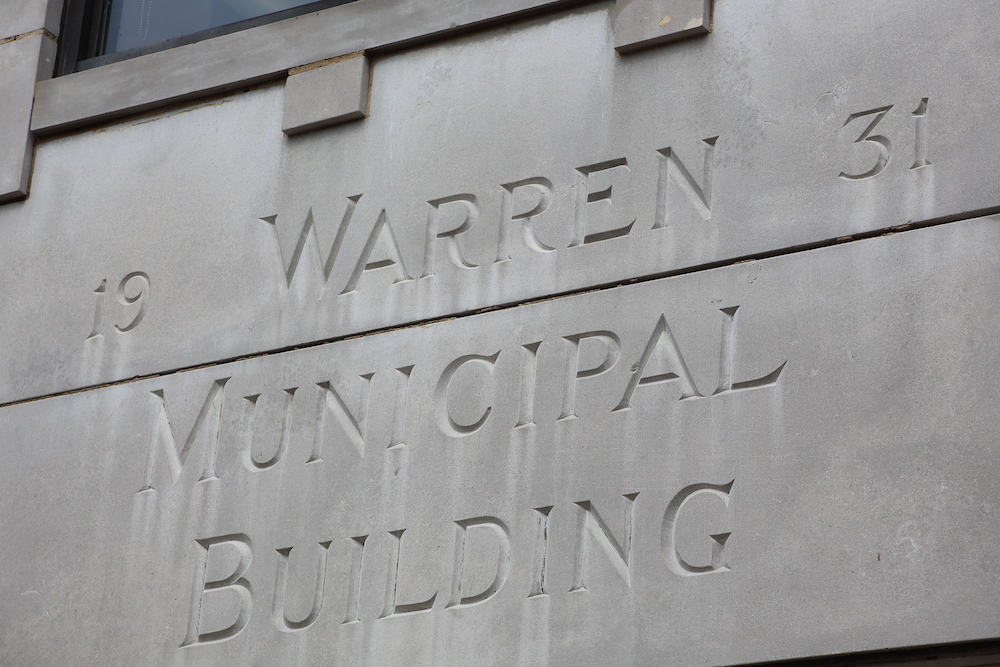 Warren City Council votes on street paving projects and hears regular department reports during Monday meeting