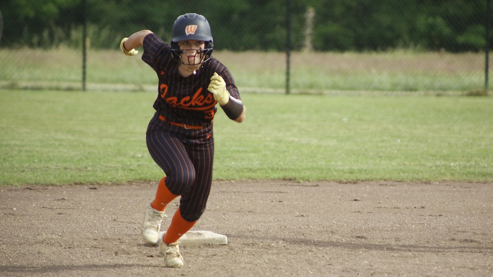Lady Jacks Close Regular Season with Back-to-Back Run-Rule Wins