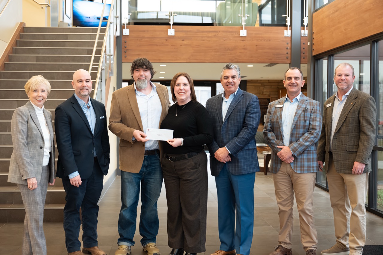 Simmons First Foundation Contributes $50,000 to UAM-UADA Waterfowl Research Center 