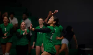 Volleyball Splits Saturday Doubleheader to Close Tournament Run
