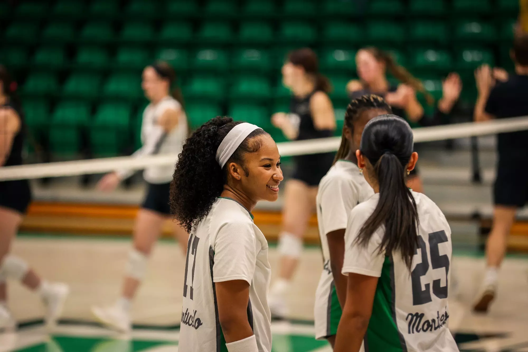 UAM Volleyball Drops Three Sets to Ouachita in Arkadelphia