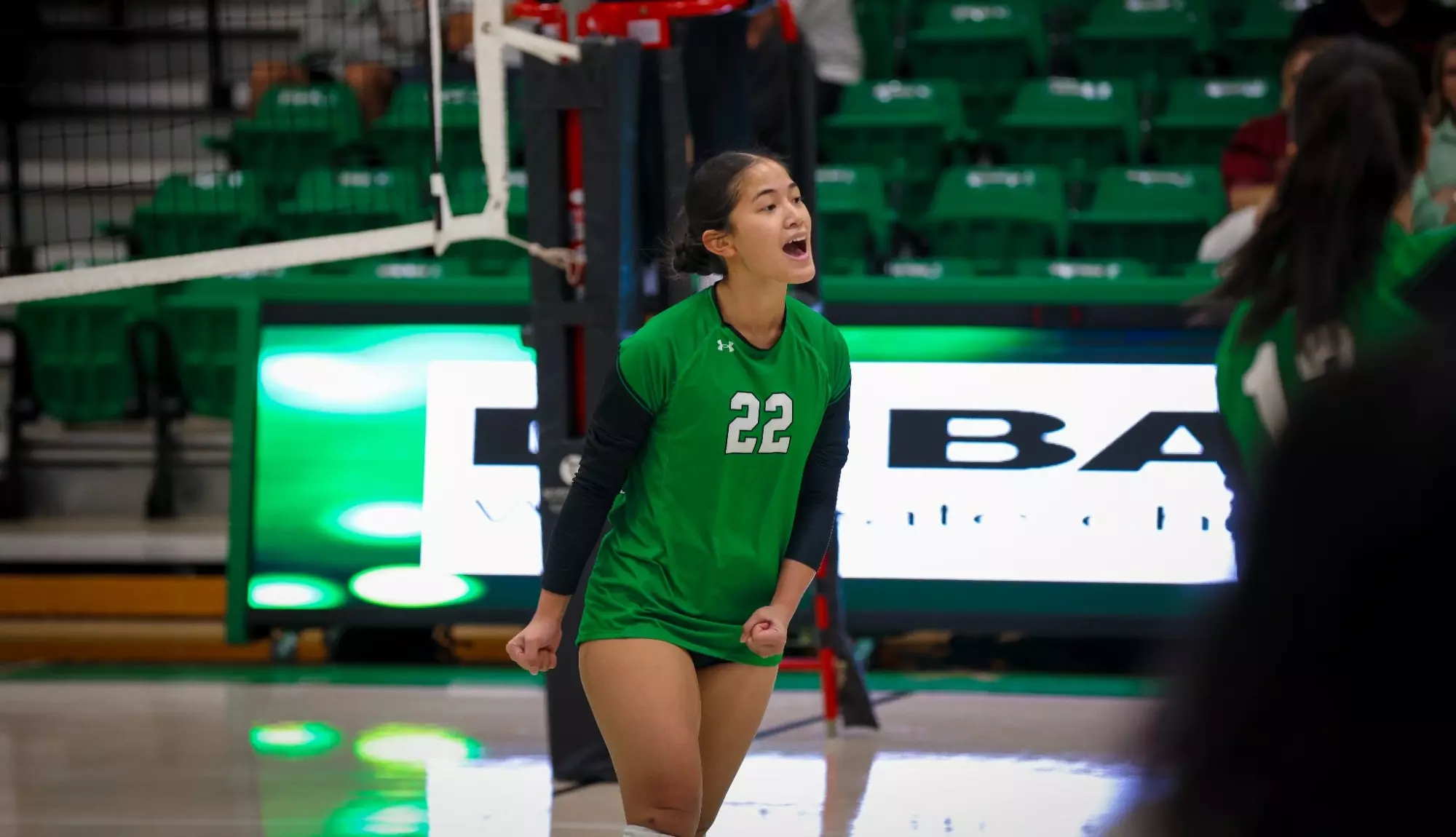 Volleyball Drops Tuesday Meeting with the Reddies, 3-1